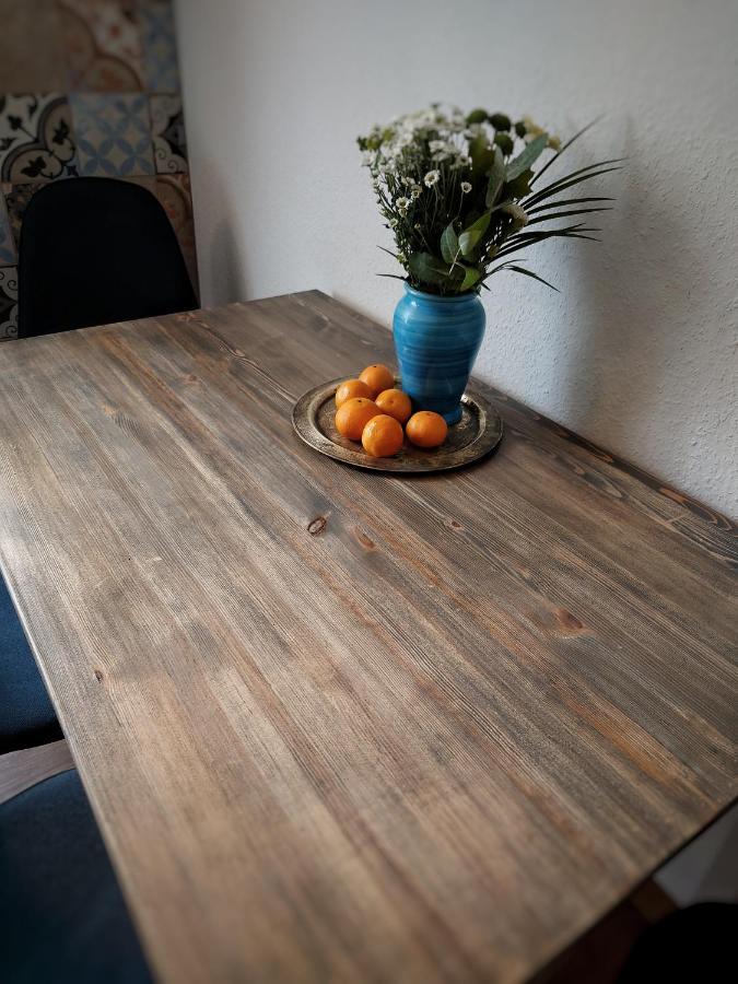 Flat In Neo Country Style Aus Gruenderzeit Bis 6 Person Leipzig Exterior foto