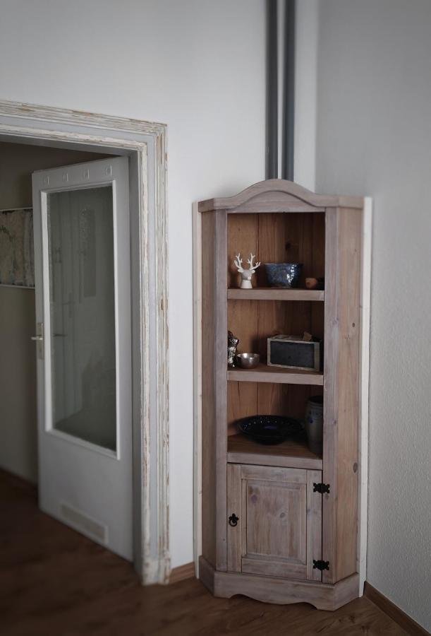 Flat In Neo Country Style Aus Gruenderzeit Bis 6 Person Leipzig Exterior foto