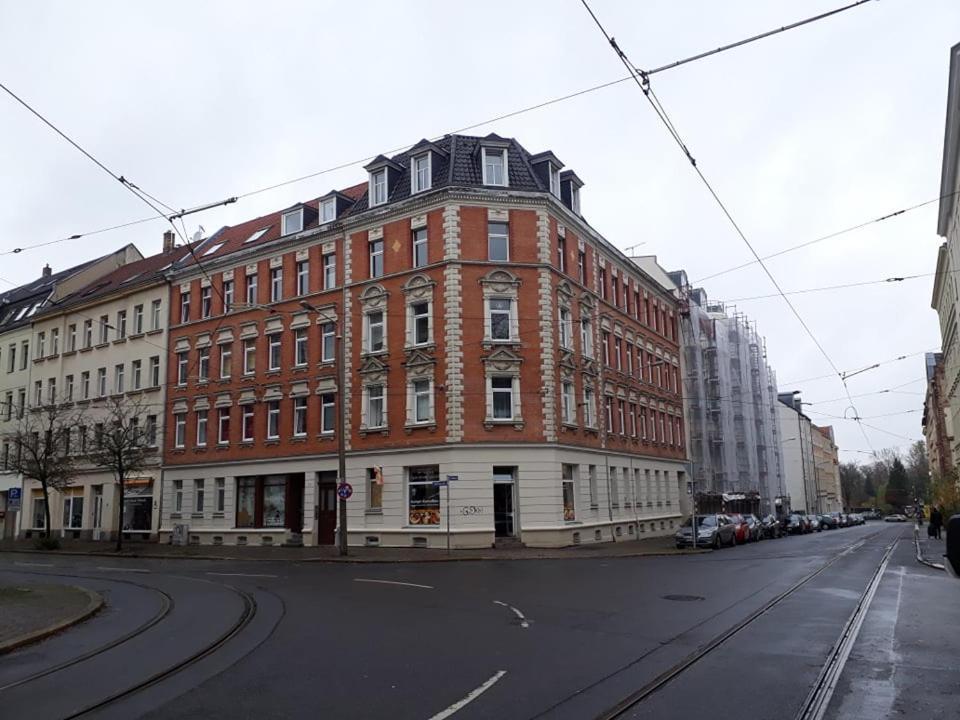 Flat In Neo Country Style Aus Gruenderzeit Bis 6 Person Leipzig Exterior foto