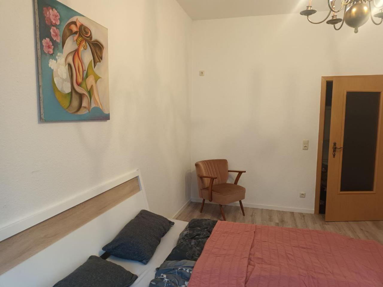 Flat In Neo Country Style Aus Gruenderzeit Bis 6 Person Leipzig Exterior foto